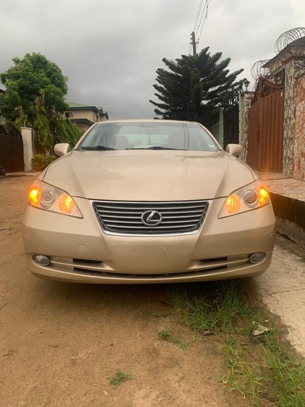 Lexus ES 350 1 Lexus ES 350
