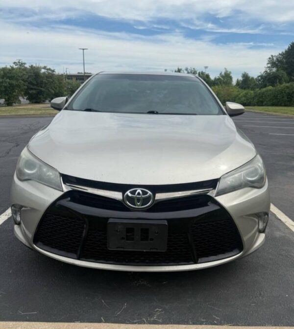 Toyota Camry SE 4 2017 Toyota Camry SE